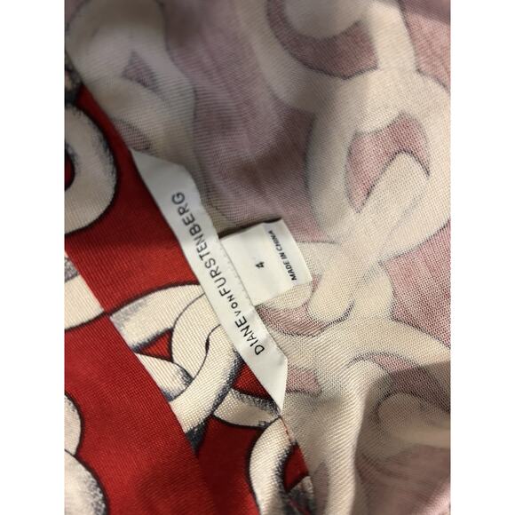 Size 4 DVF Diane von Furstenberg JEANNE Deep Red Chain Link Silk Wrap Dress - Picture 3 of 6